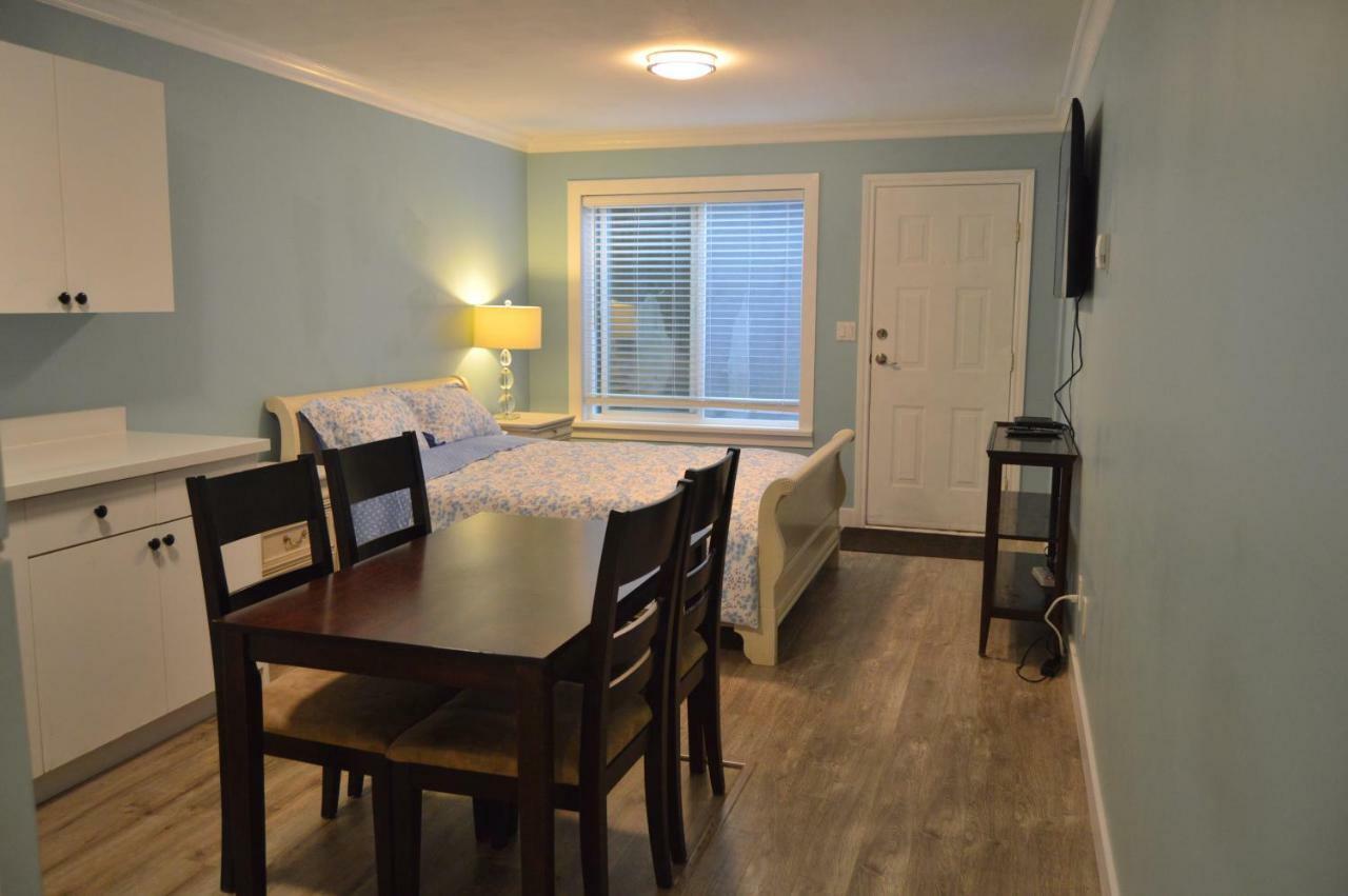 Jane'S Cozy Suite Surrey Exterior foto